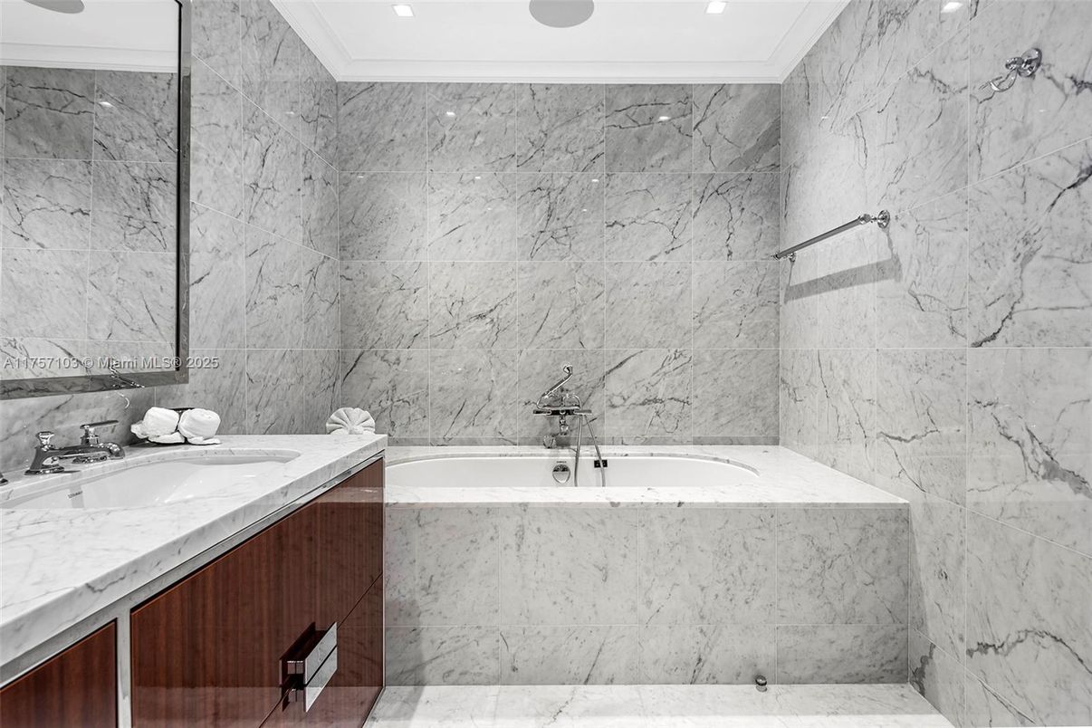 Bathroom, Interior, Marble Walls, Recessed Lighting