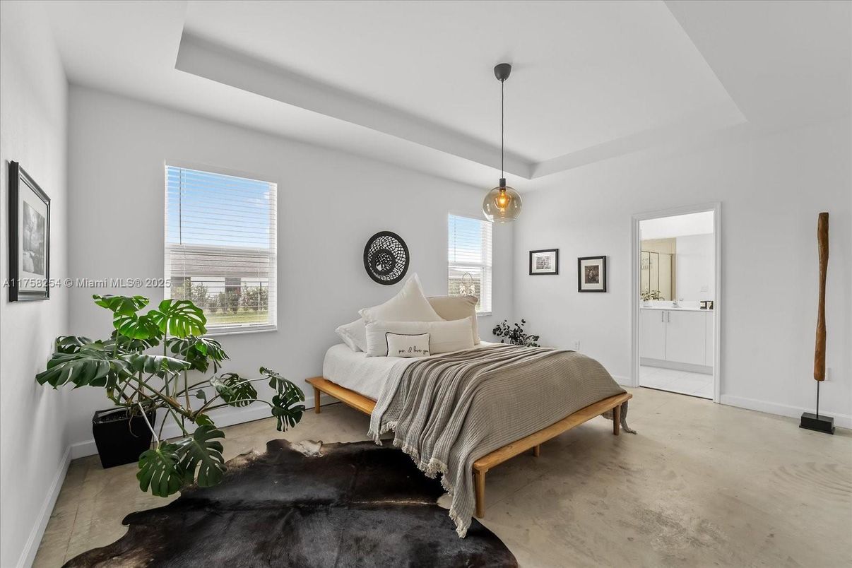 Bedroom, Interior, Pendant Lights