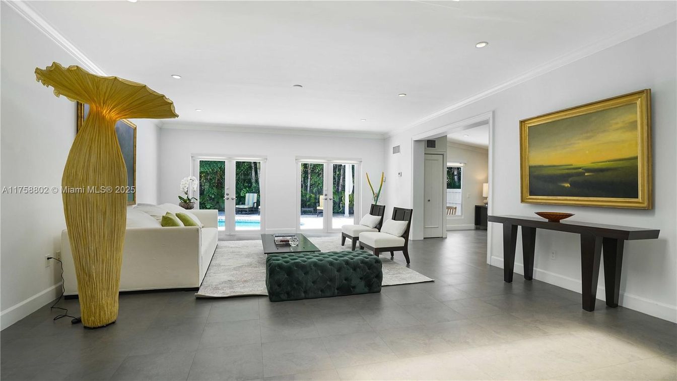 Interior, Living room, Recessed Lighting