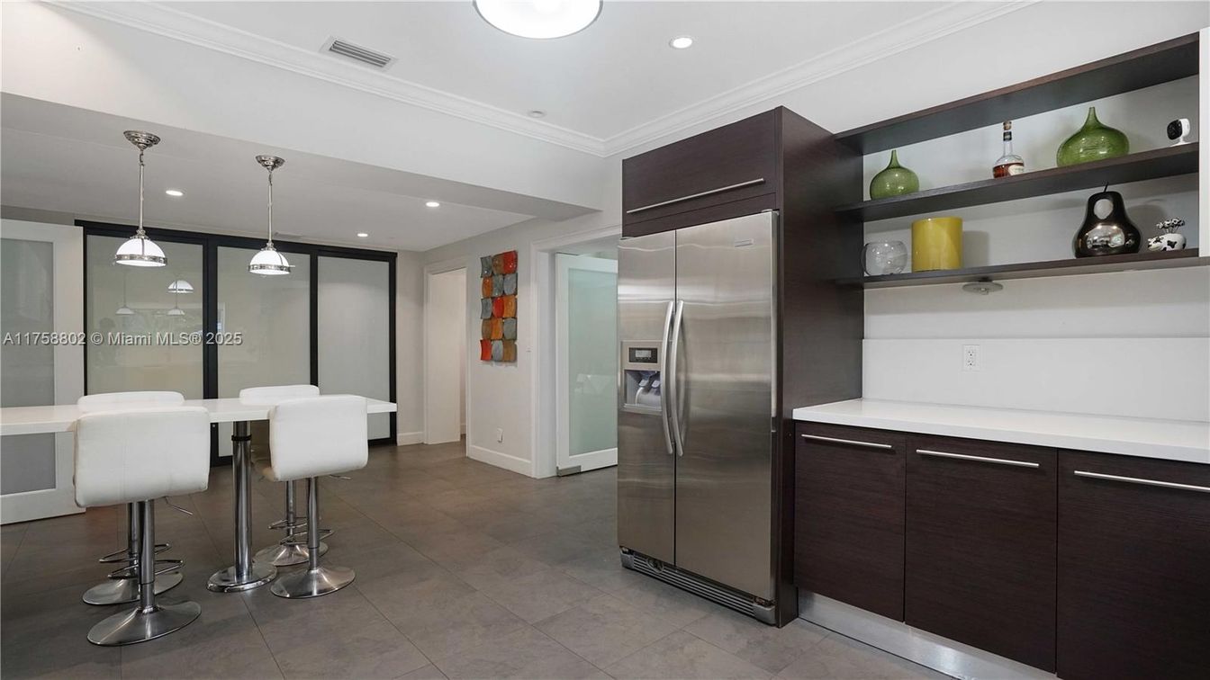Interior, Kitchen, Pendant Lights, Recessed Lighting, Stainless Steel Appliances
