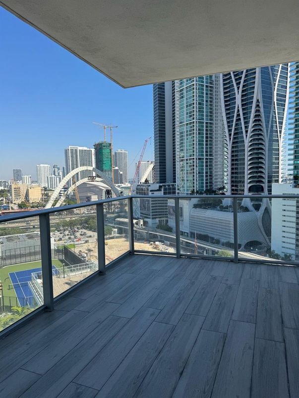 Exterior, Other, Skyline