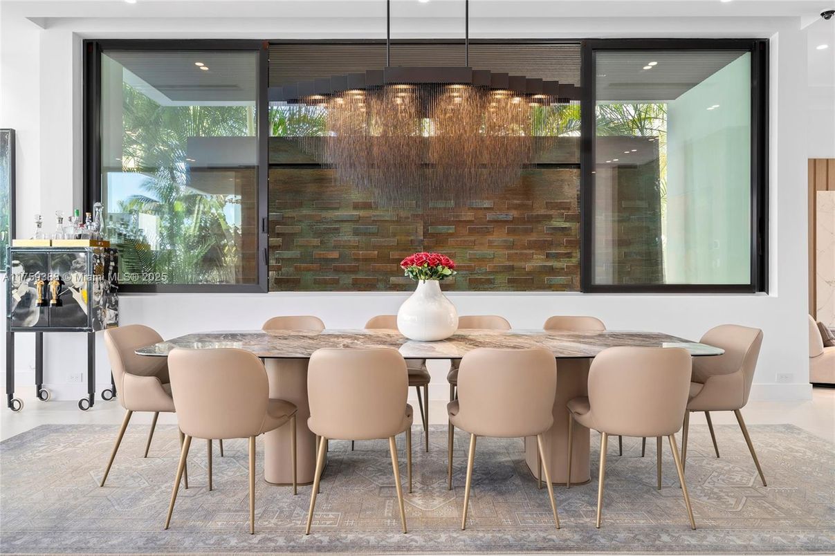 Dining room, Interior, Pendant Lights