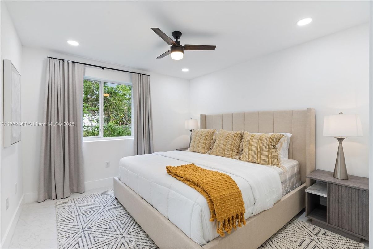 Bedroom, Interior, Recessed Lighting