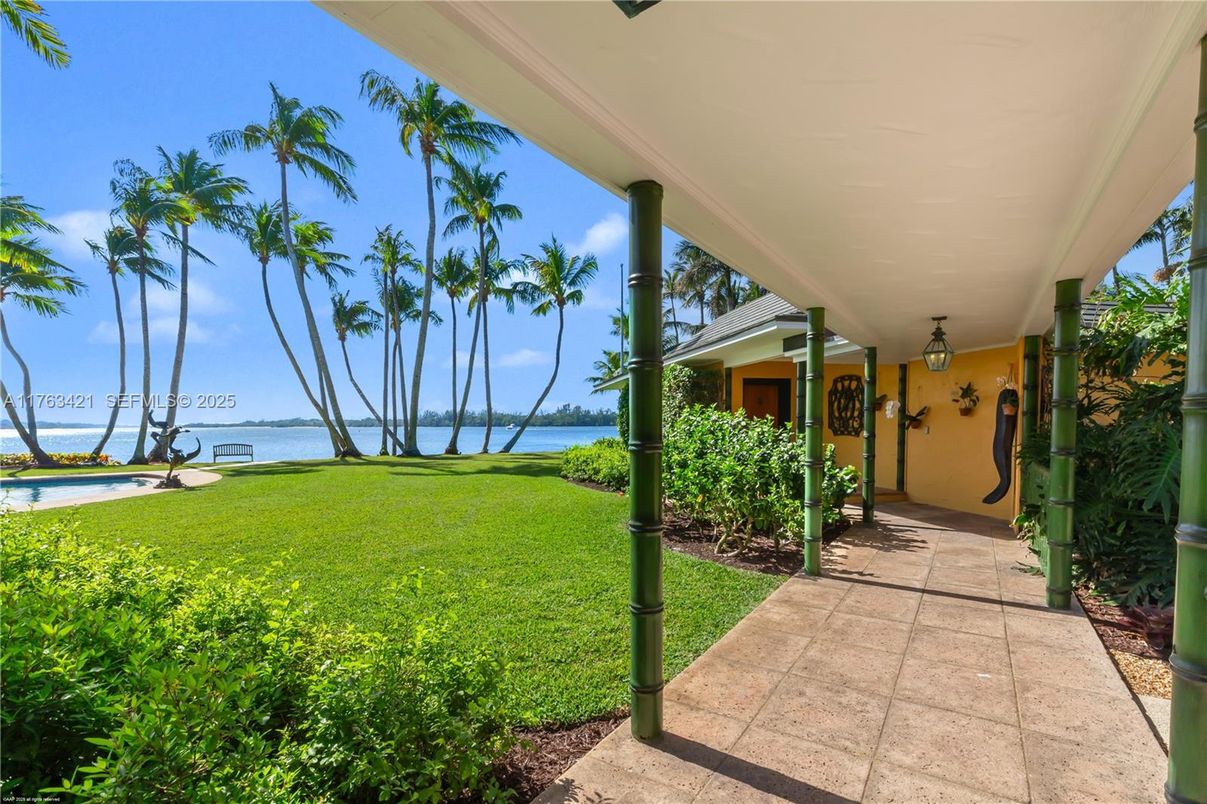 Backyard, Exterior, Water