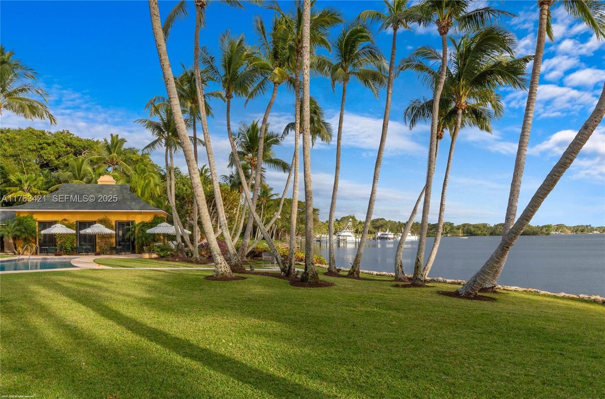 Backyard, Exterior, Water