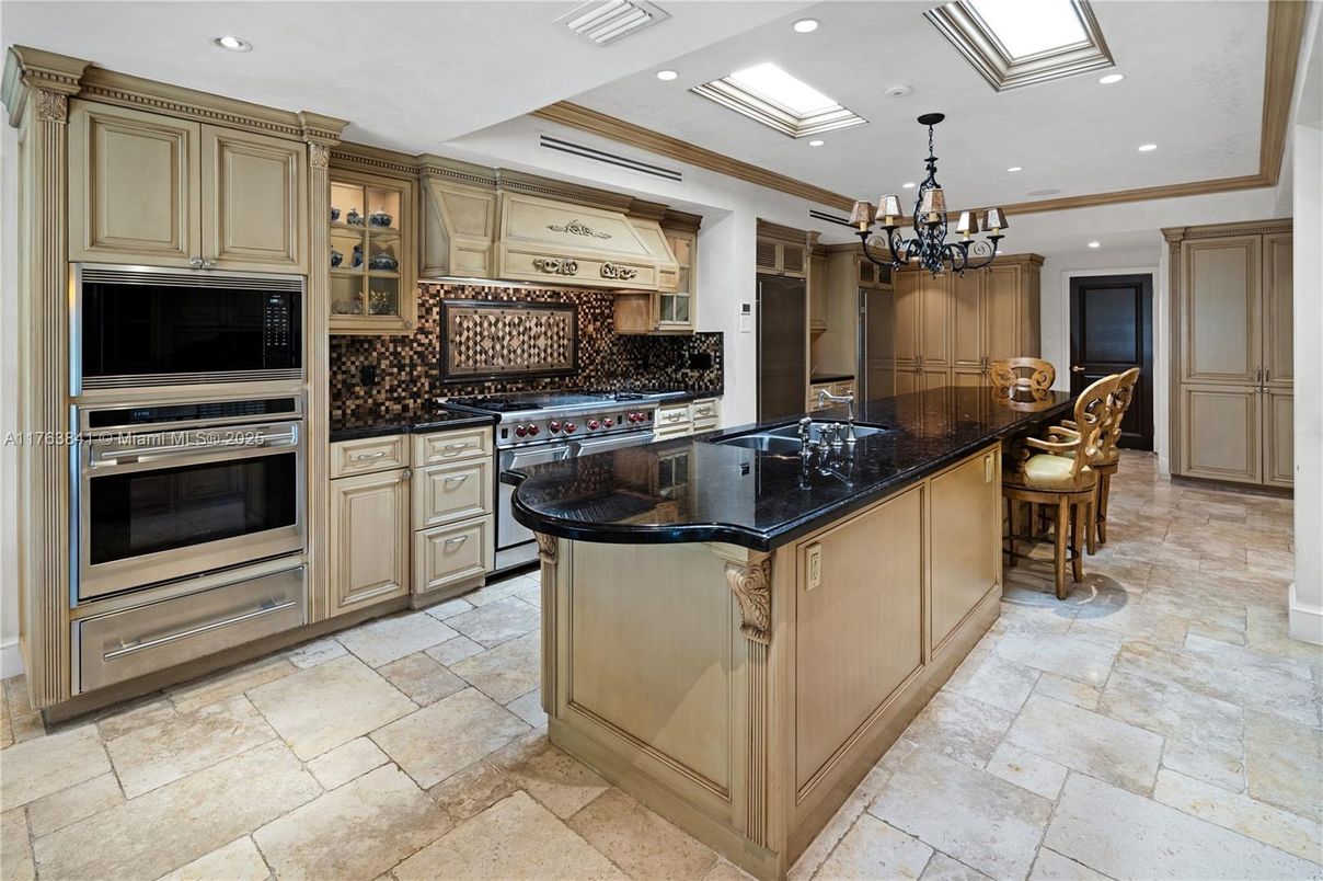 Chandelier, Interior, Kitchen, Recessed Lighting, Stainless Steel Appliances