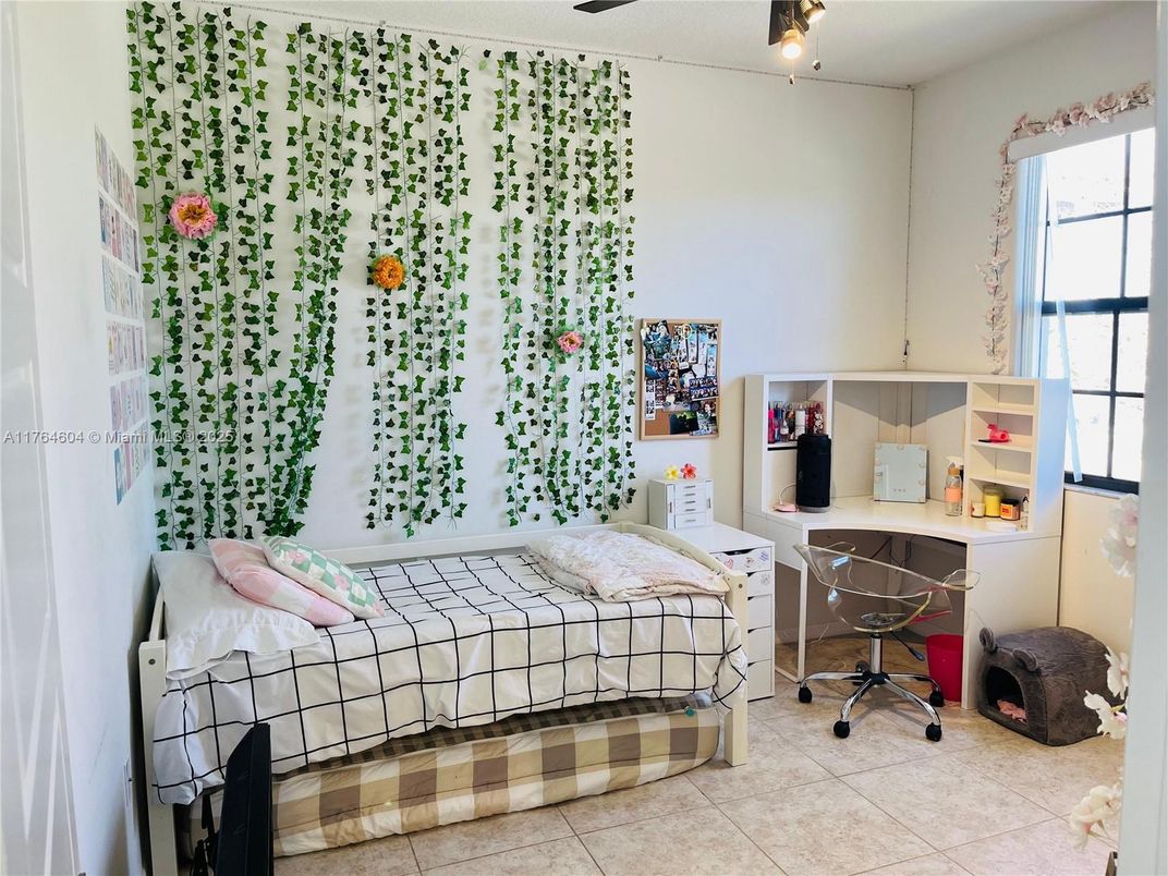 Bedroom, Home Office, Interior