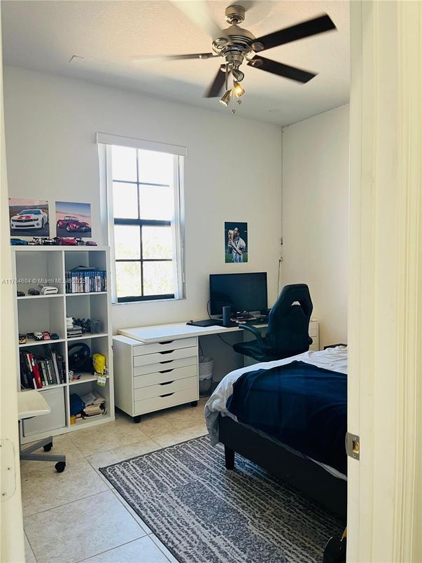 Bedroom, Home Office, Interior