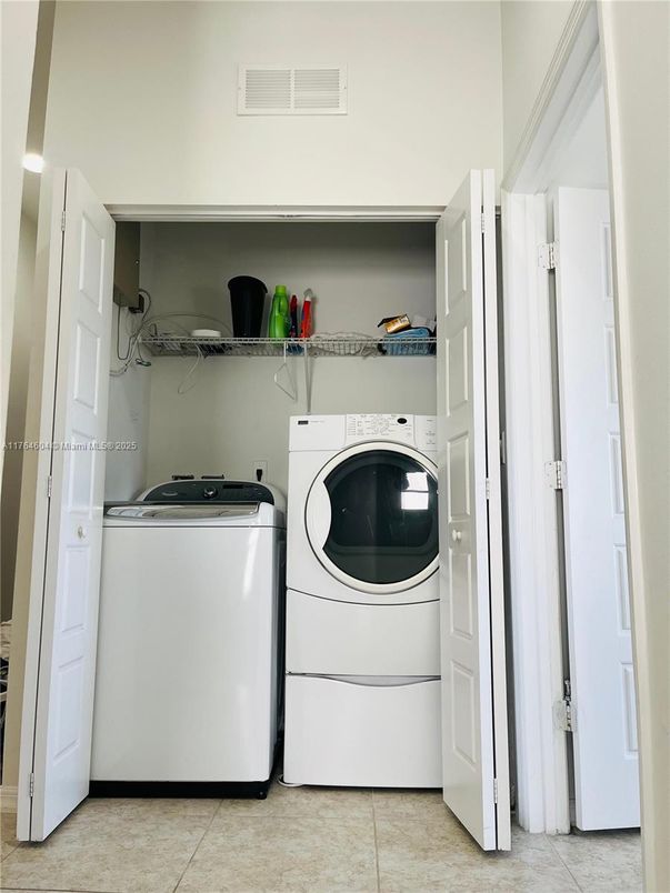 Interior, Utility Closets, Washer