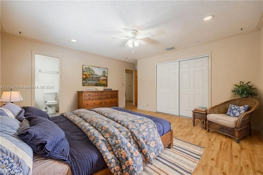 Bathroom, Bedroom, Interior, Recessed Lighting, Wood Texture Flooring