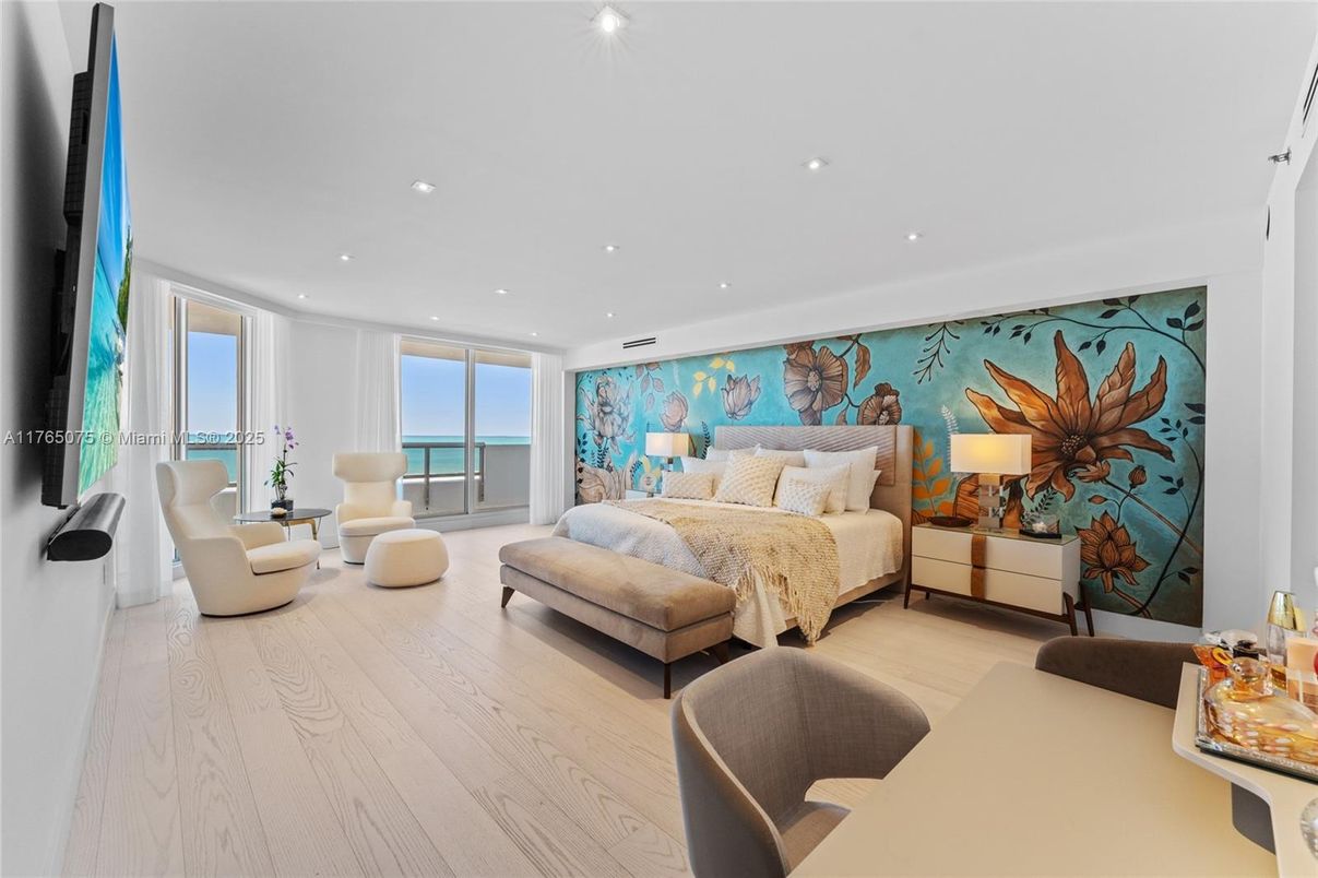 Bedroom, Interior, Recessed Lighting, Water, Wood Texture Flooring