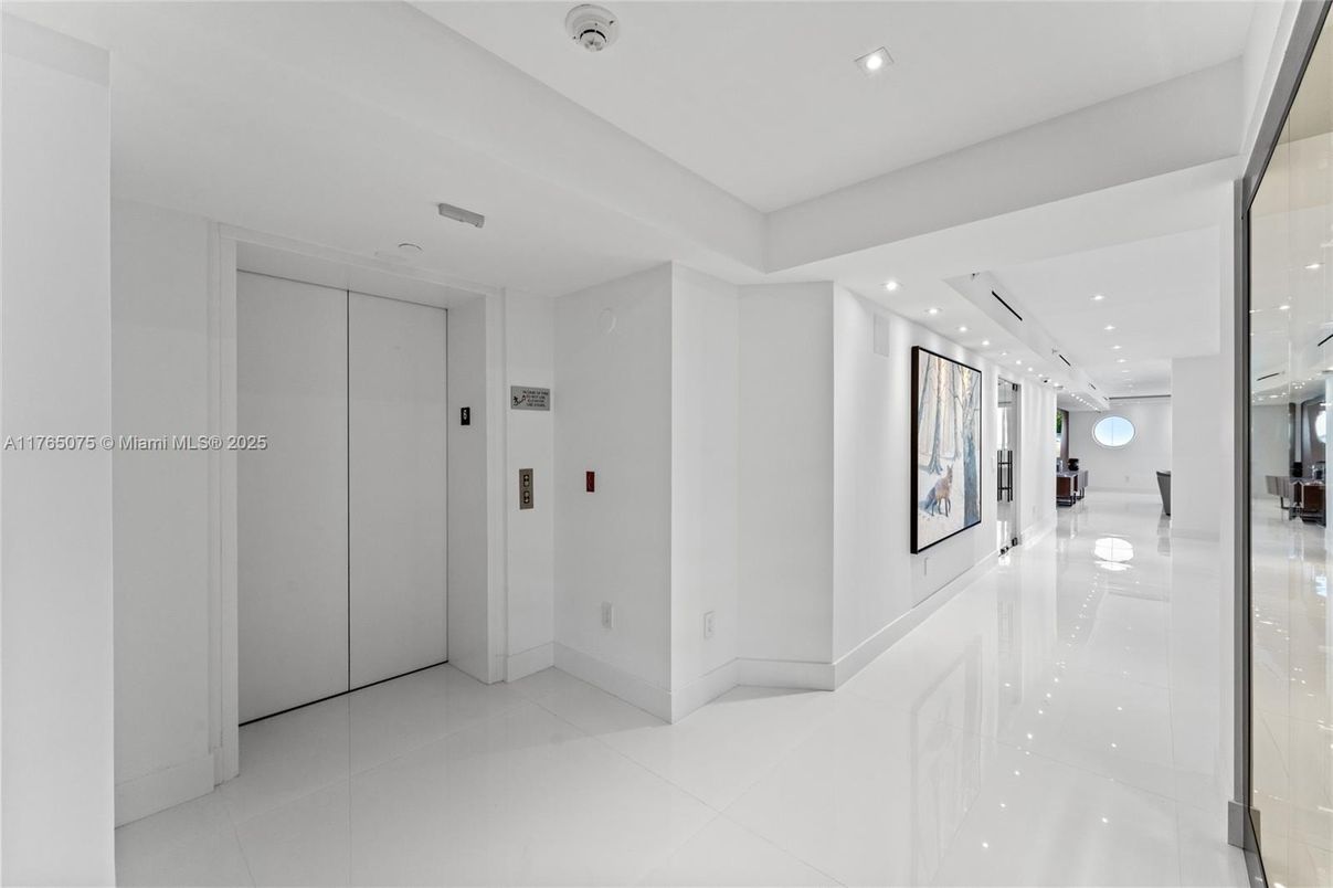 Elevator, Interior, Recessed Lighting