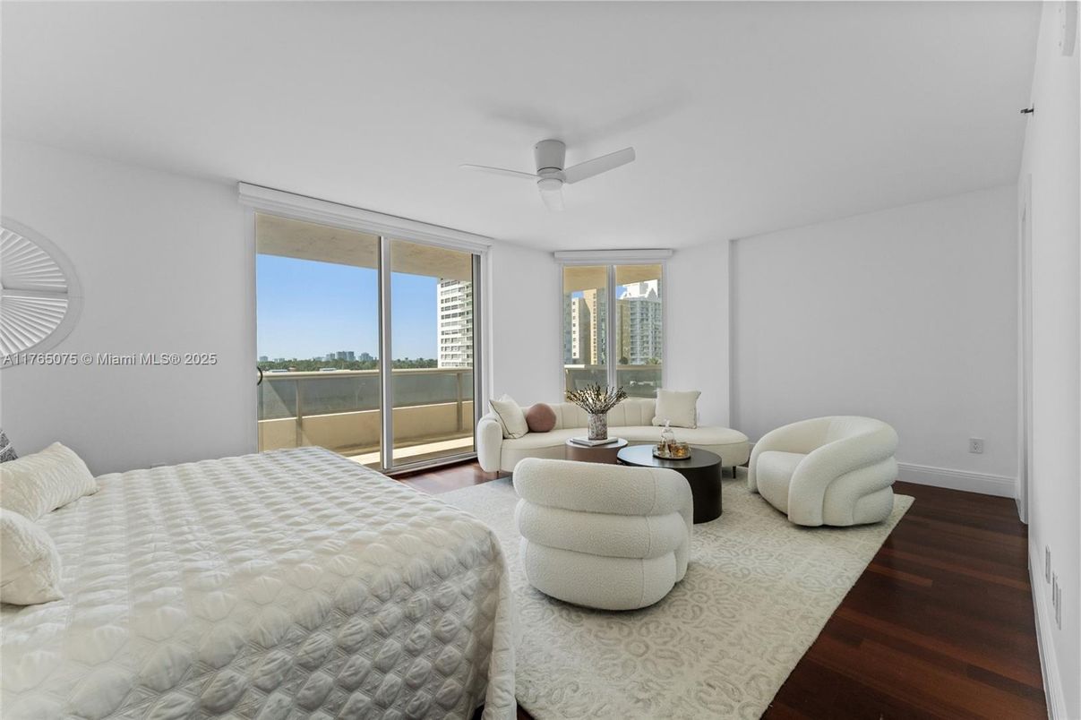 Bedroom, Interior, Water, Wood Texture Flooring