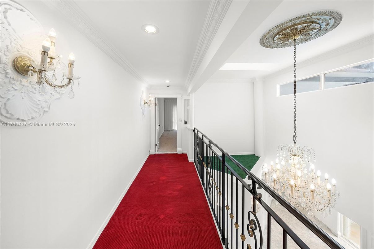 Chandelier, Interior, Recessed Lighting