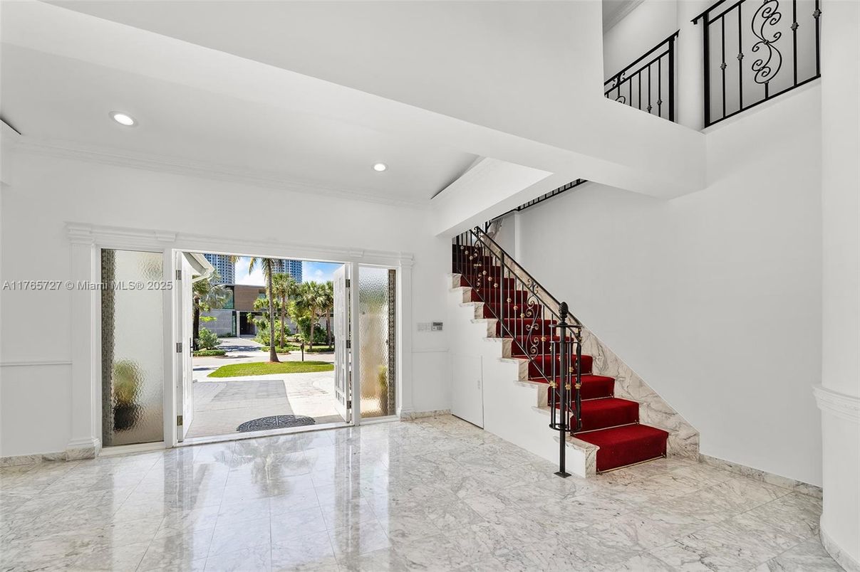 Interior, Marble, Recessed Lighting
