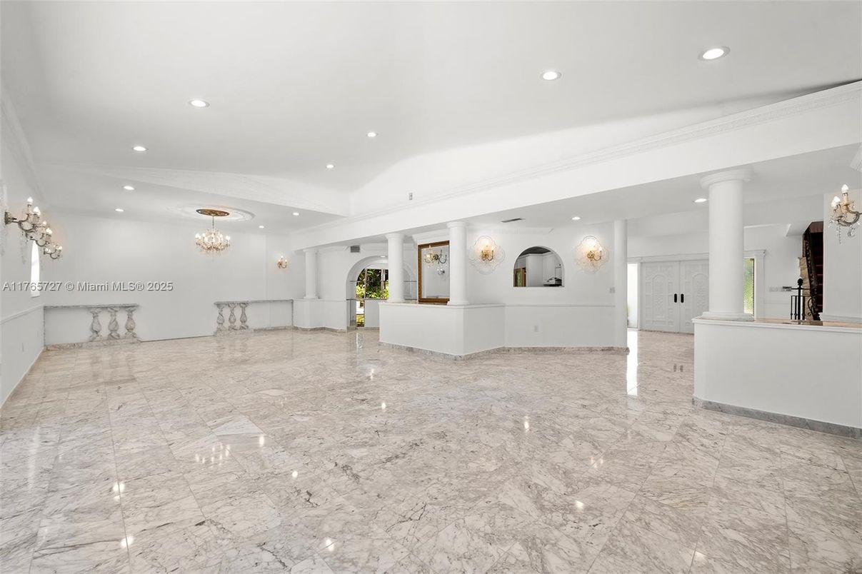 Chandelier, Empty room, Interior, Marble, Recessed Lighting
