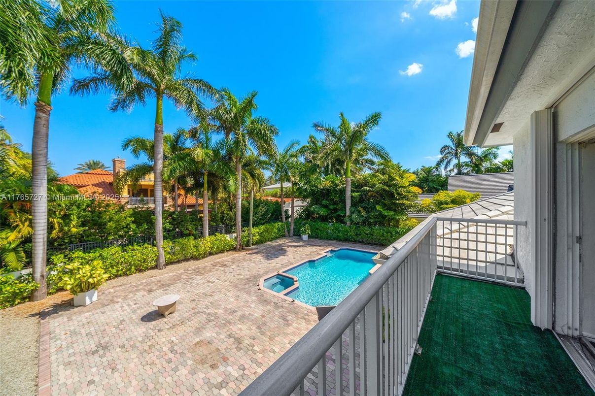 Backyard, Exterior, Pool