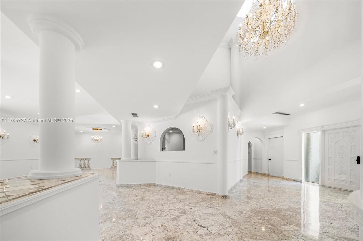 Chandelier, Interior, Marble, Recessed Lighting