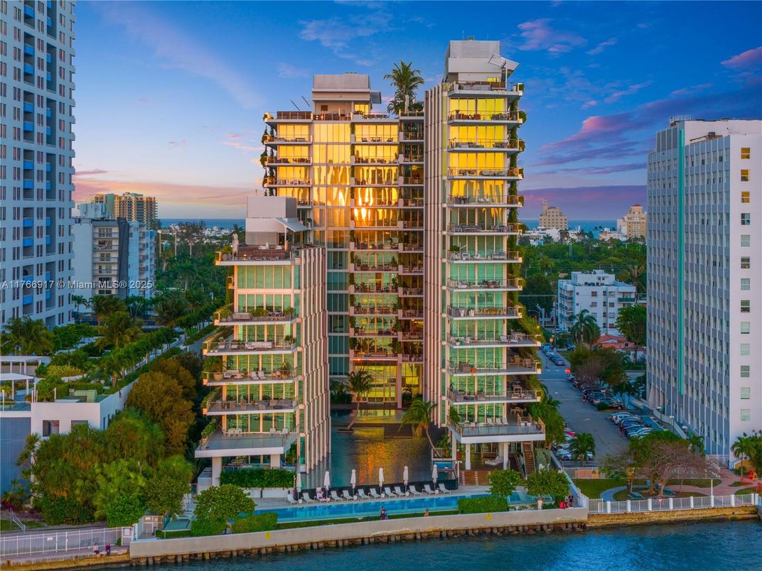 Exterior, Facade, Condo Building