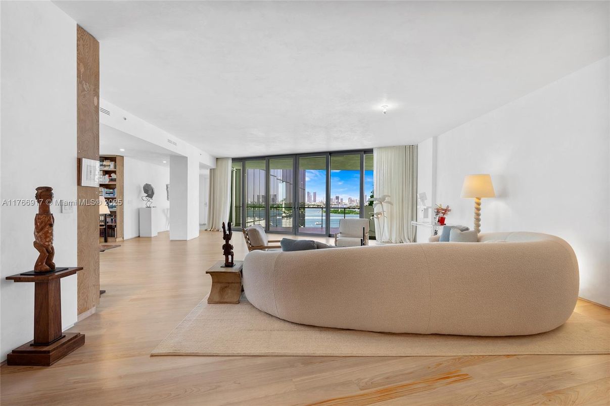 Interior, Living room, Recessed Lighting, Water, Wood Texture Flooring