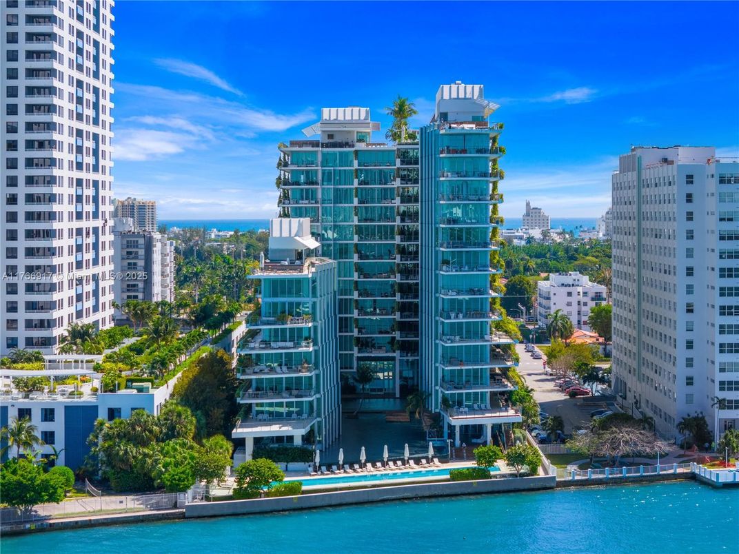 Exterior, Facade, Condo Building