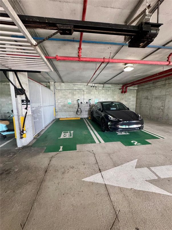 Garage, Interior