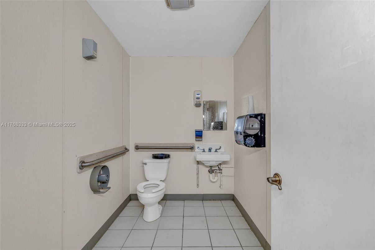 Bathroom, Interior