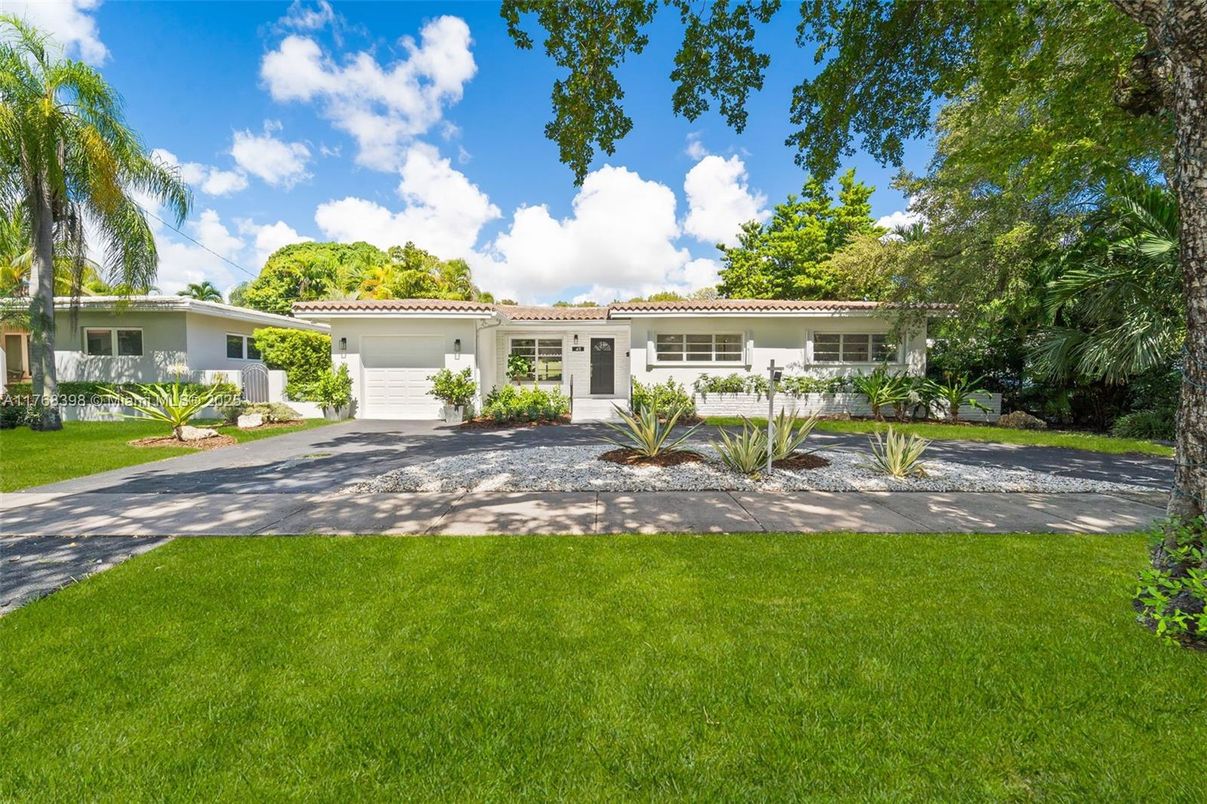 Attached, Backyard, Exterior, Facade, Ranch