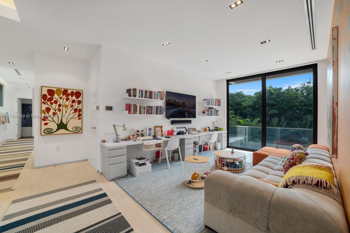 Home Office, Interior, Recessed Lighting, Wood Texture Flooring