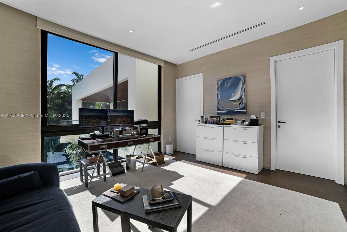 Home Office, Interior, Living room, Recessed Lighting, Wood Texture Flooring