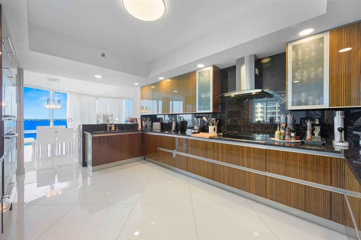 Interior, Kitchen, Recessed Lighting