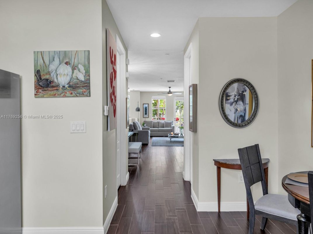 Interior, Recessed Lighting, Wood Texture Flooring