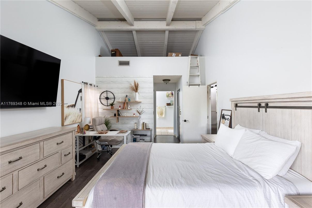 Bedroom, Interior, Wood Texture Flooring