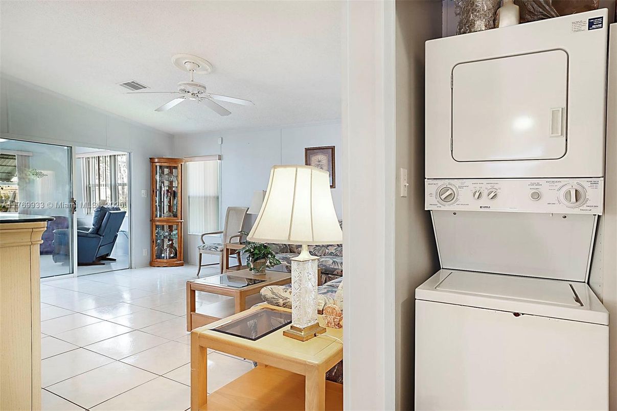 Interior, Utility Closets, Washer