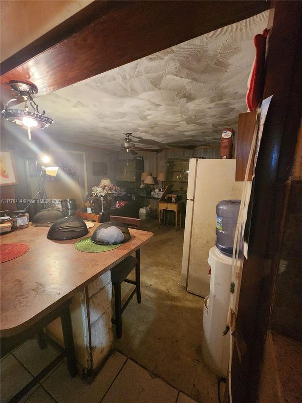 Dining room, Interior