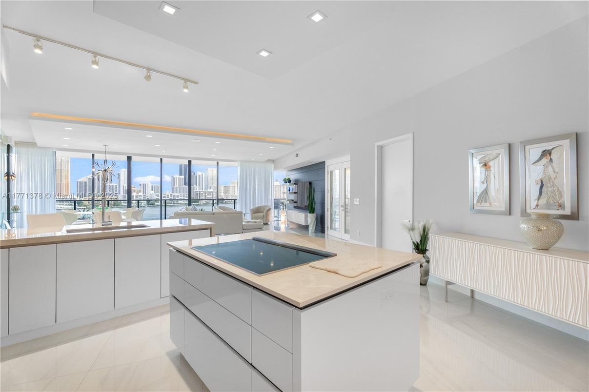 Chandelier, Dining room, Interior, Kitchen, Recessed Lighting
