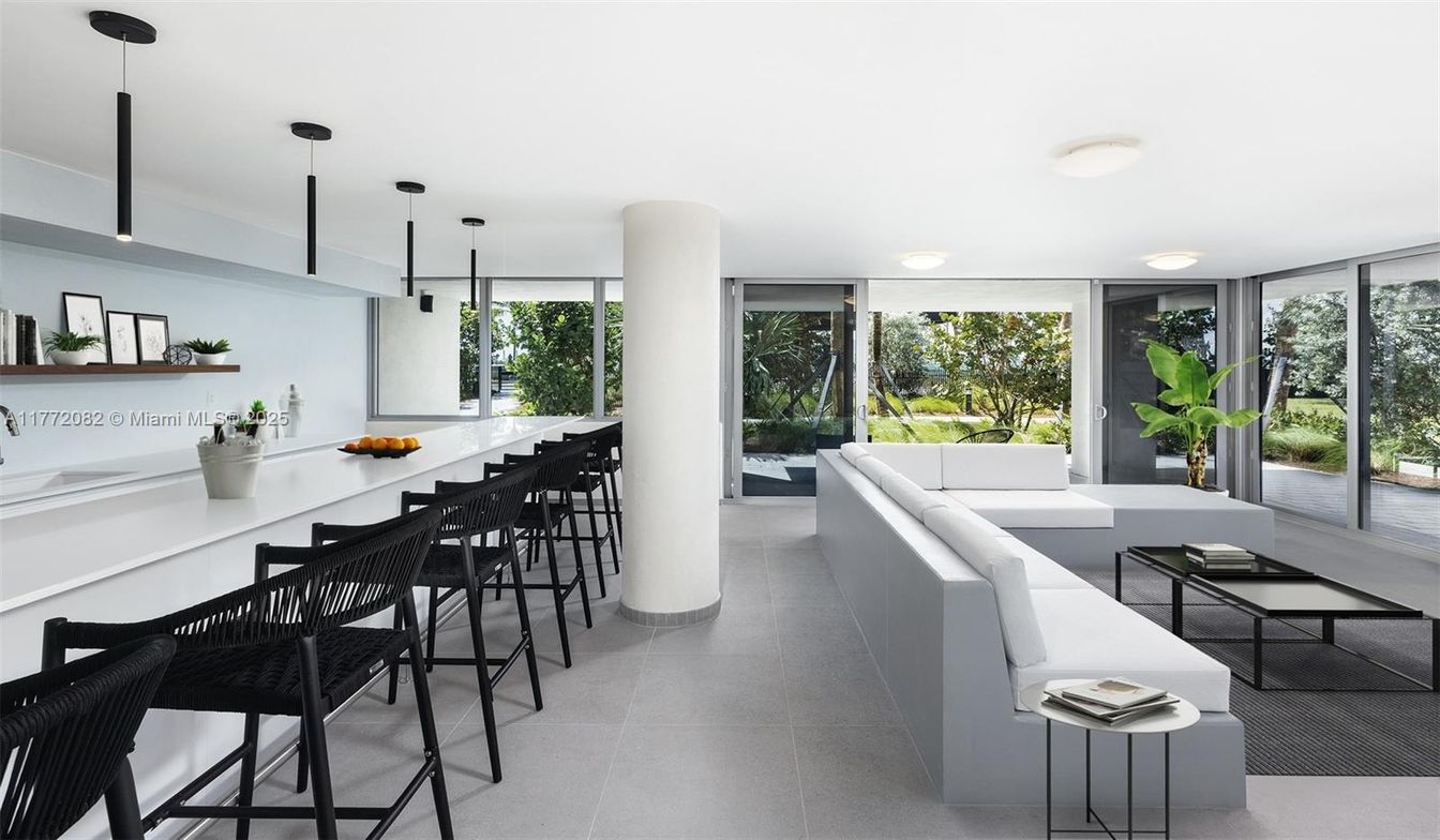 Exterior, Glass Ceilings, Pool, Sun Room