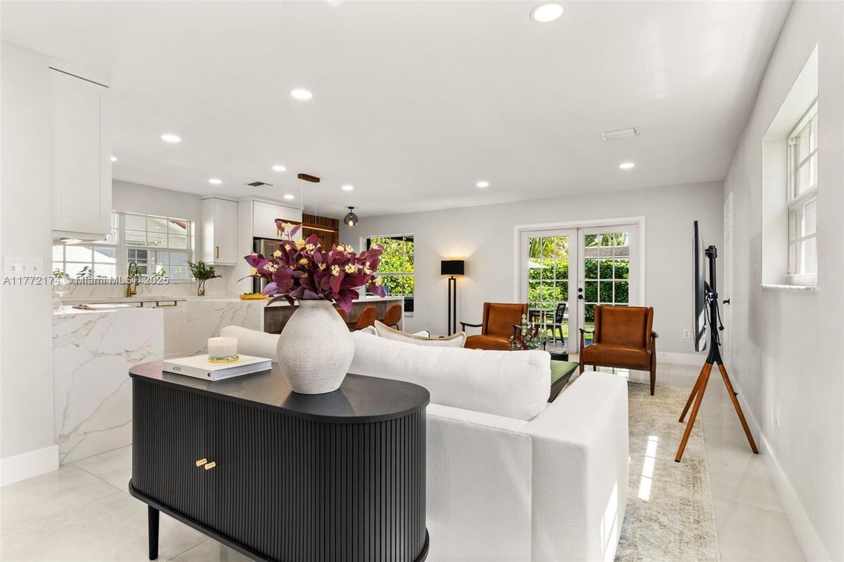 Interior, Kitchen, Living room, Recessed Lighting