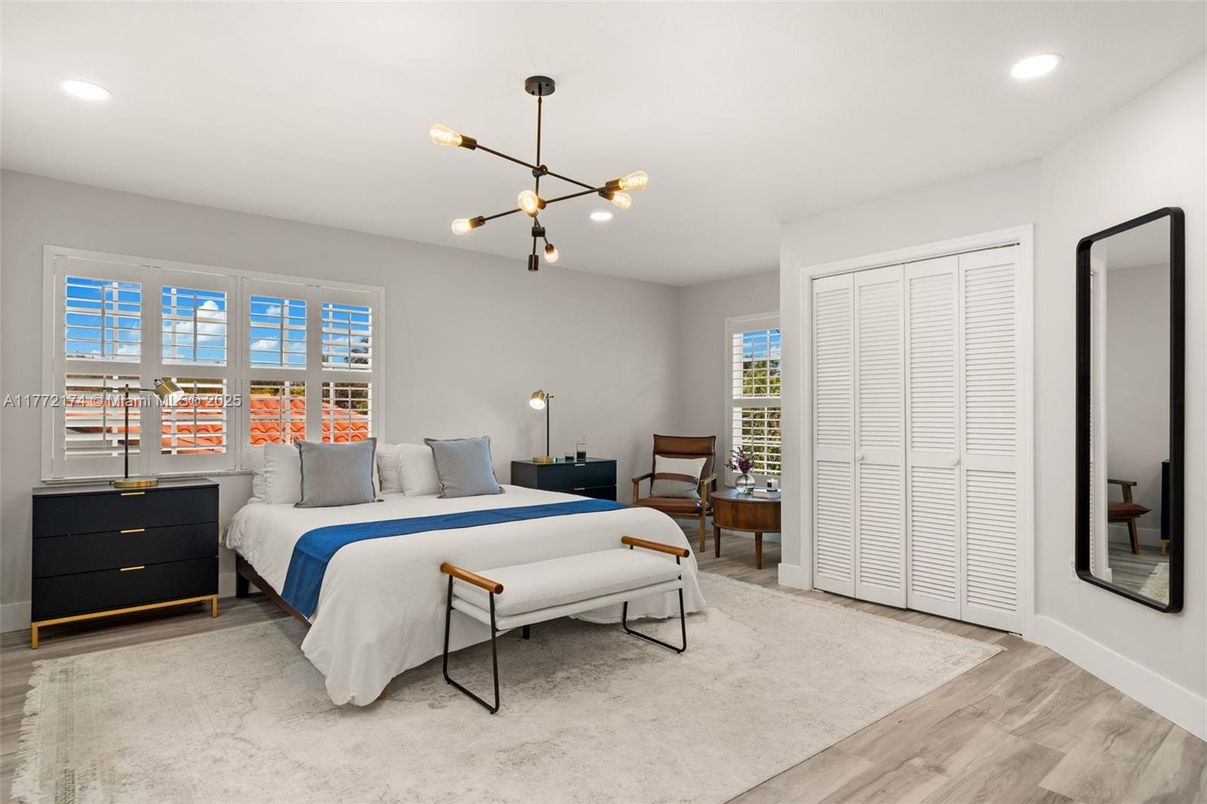 Bedroom, Interior, Pendant Lights, Recessed Lighting, Wood Texture Flooring