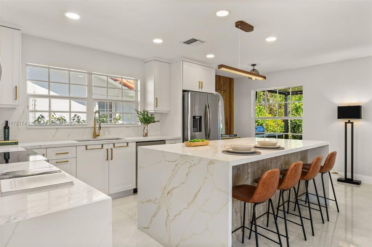 Interior, Kitchen, Pendant Lights, Recessed Lighting, Stainless Steel Appliances