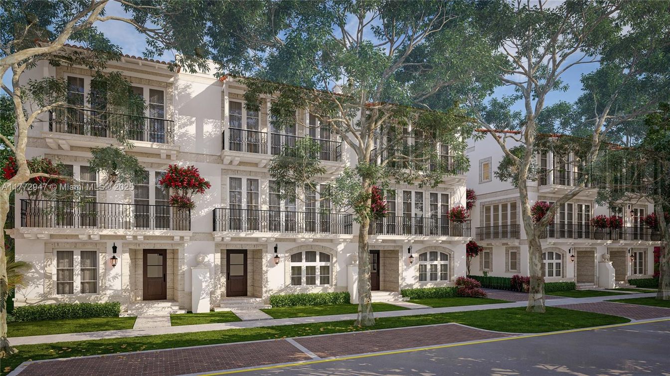 Exterior, Facade, Rowhouse