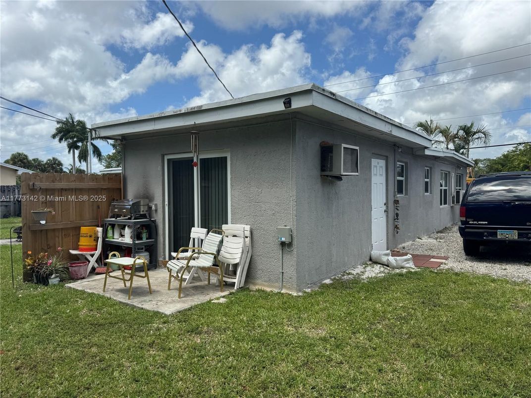Backyard, Exterior