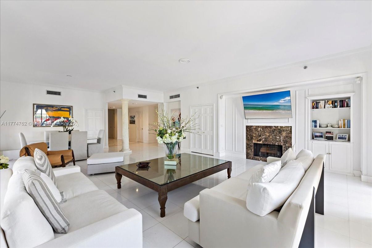 Fireplace, Interior, Living room, Recessed Lighting
