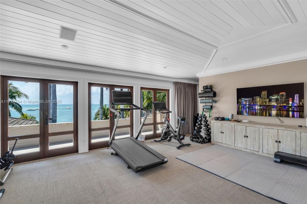 Fitness Equipment, Gym, Interior, Recessed Lighting, Water
