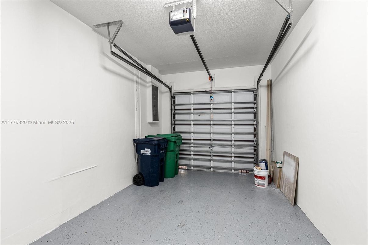 Garage, Interior