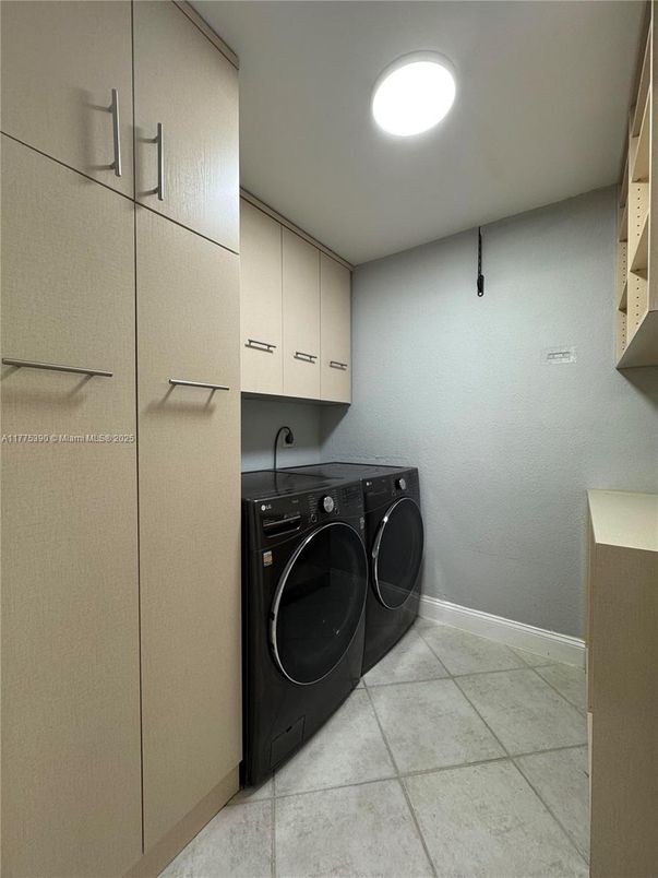 Interior, Recessed Lighting, Washer