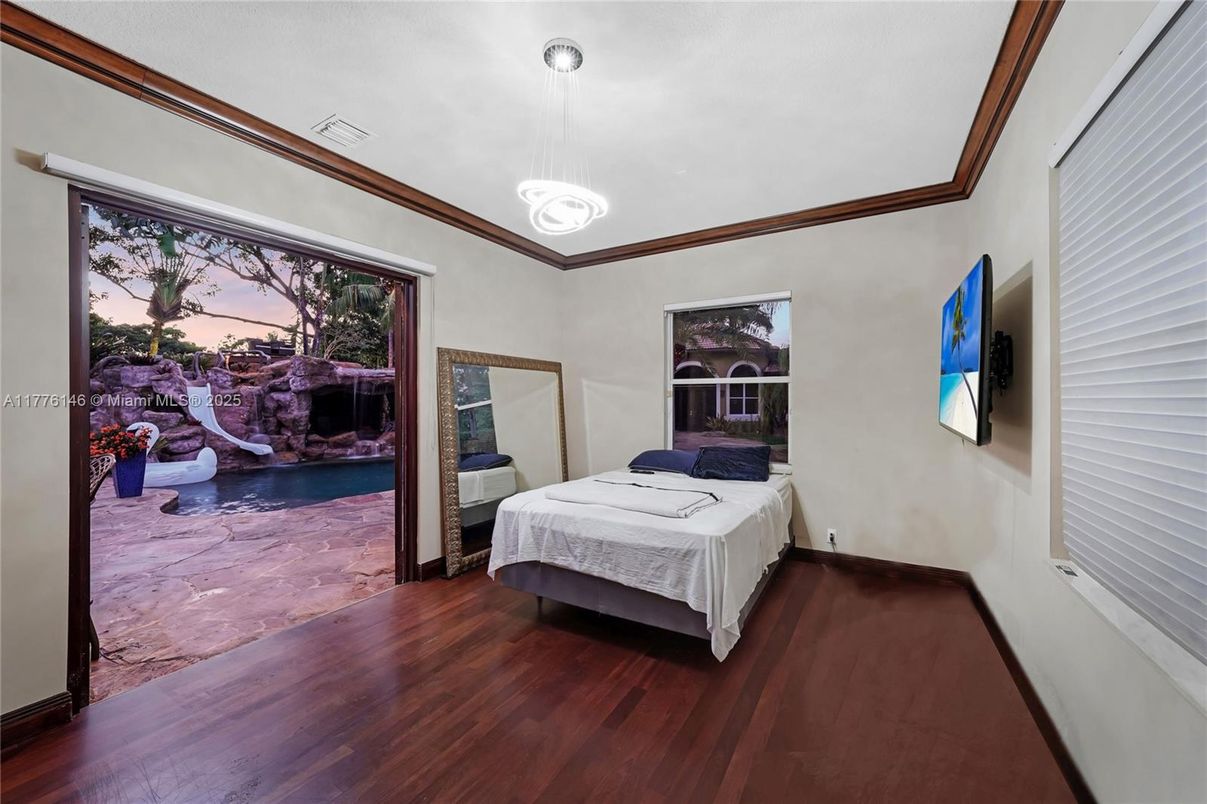 Bedroom, Interior, Pendant Lights, Wood Texture Flooring