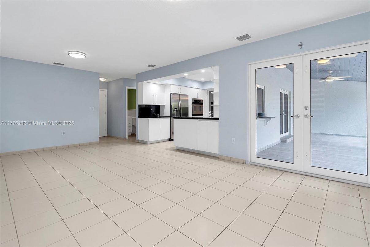 Empty room, Interior, Kitchen, Recessed Lighting, Stainless Steel Appliances