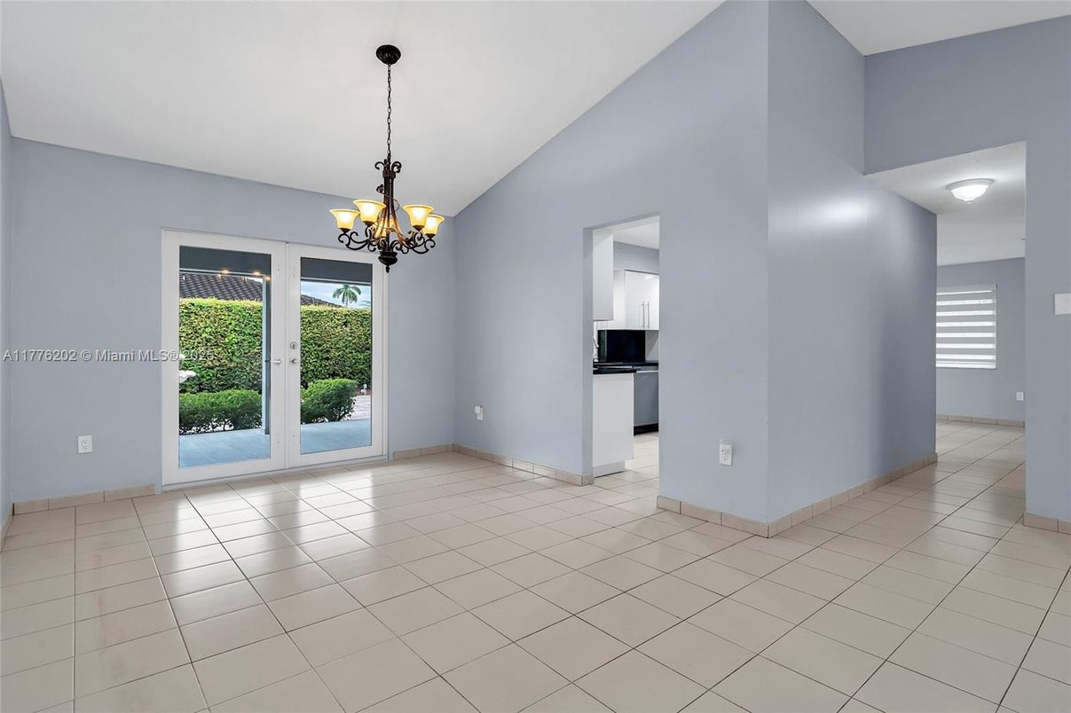 Chandelier, Empty room, Interior