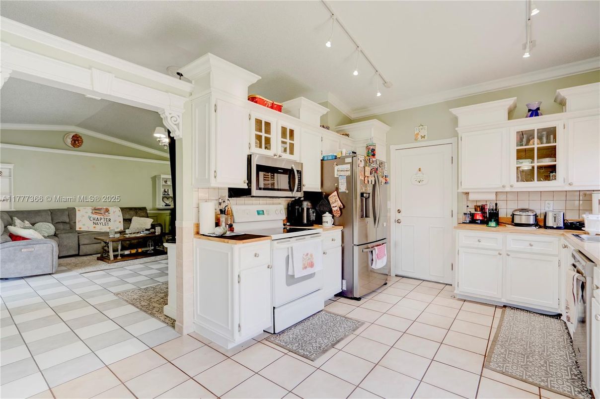 Interior, Kitchen, Living room
